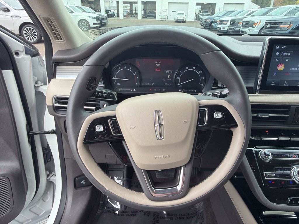 Certified 2022 Lincoln Corsair AWD w/ Equipment Group 101A image 23