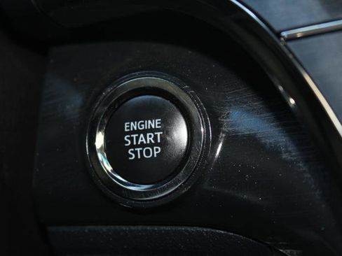 Used 2018 Toyota Avalon Touring image 33