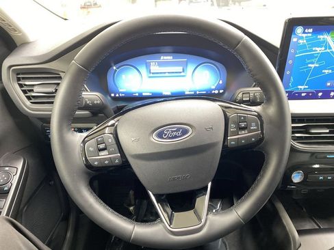 Used 2025 Ford Escape Platinum w/ Premium Technology Package image 20