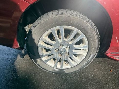 Used 2007 Toyota Sienna XLE Limited image 16