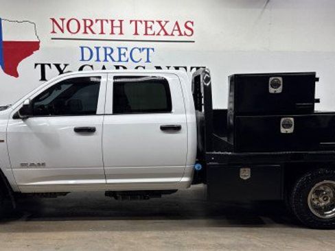 Used 2021 RAM 3500 Tradesman w/ Chrome Appearance Group image 9