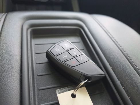 Used 2024 Chevrolet Suburban LT AWD/4WD image 28