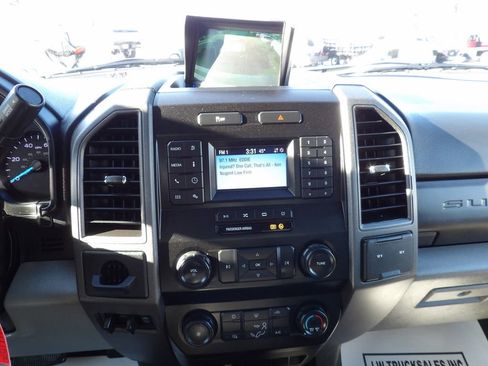 Used 2020 Ford F450 XL w/ Power Equipment Group image 22