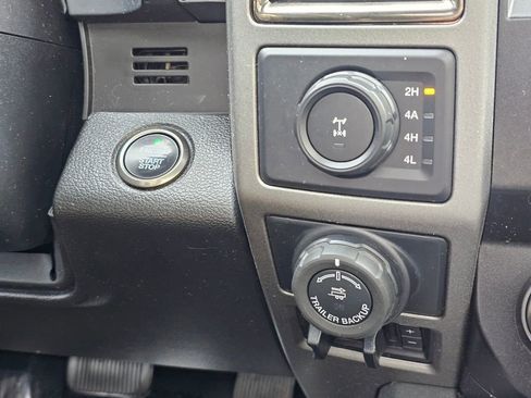 Used 2020 Ford F150 Raptor w/ Equipment Group 802A Luxury image 32