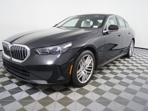 Certified 2024 BMW 540i xDrive w/ Premium Package image 7