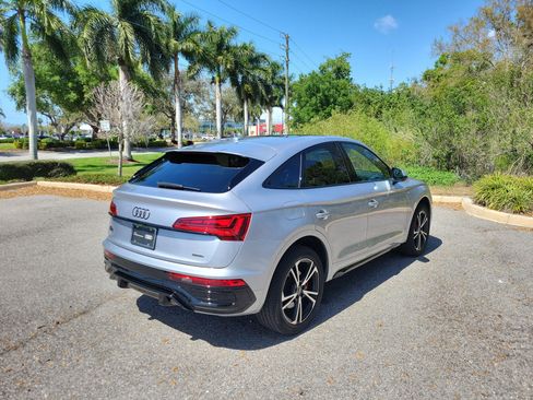 Certified 2025 Audi Q5 2.0T Premium Plus image 4