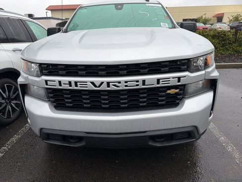 Used 2022 Chevrolet Silverado 1500 Custom w/ Safety Confidence Package image 13