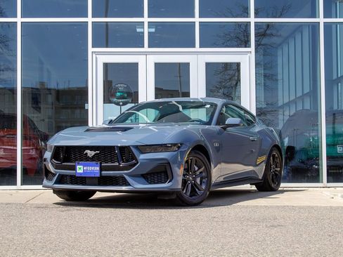 Used 2025 Ford Mustang GT RWD image 1