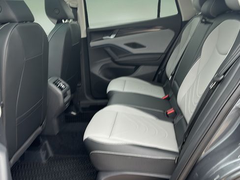 New 2026 Volkswagen Tiguan SE AWD/4WD image 15