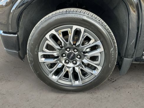 Used 2025 GMC Sierra 1500 Denali Ultimate image 14