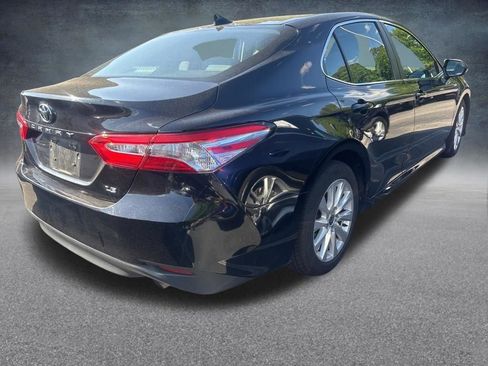 Used 2020 Toyota Camry LE FWD image 7