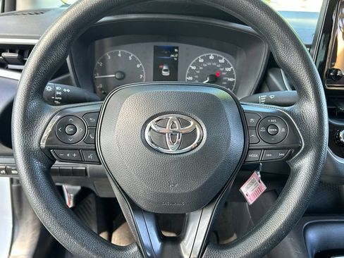 Used 2024 Toyota Corolla LE FWD image 18