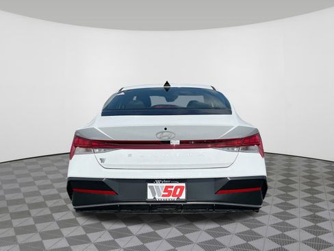 New 2025 Hyundai Elantra SEL FWD image 28