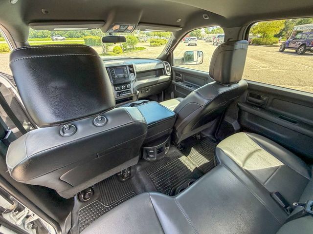 Used 2022 RAM 2500 Tradesman w/ Chrome Appearance Group RWD image 20