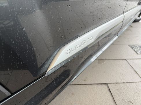 Used 2022 Audi SQ7 Premium Plus w/ SQ7 Executive Package image 8