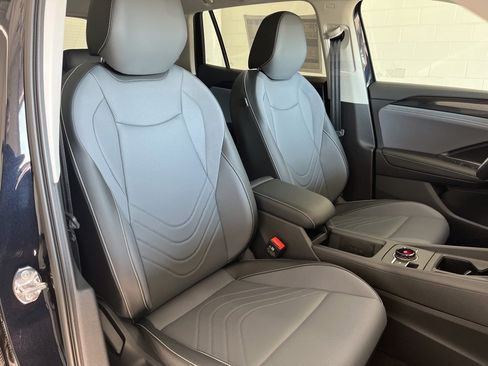 New 2026 Volkswagen Tiguan SE image 42