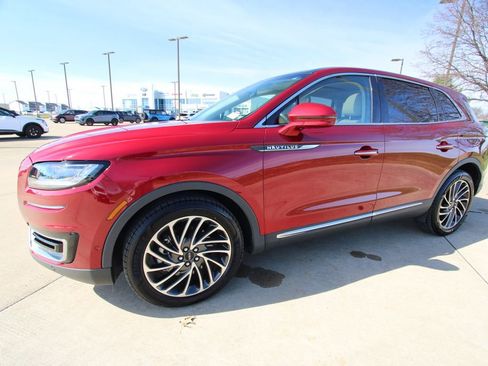 Used 2019 Lincoln Nautilus Reserve image 18