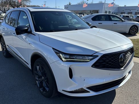 Used 2022 Acura MDX A-Spec image 2