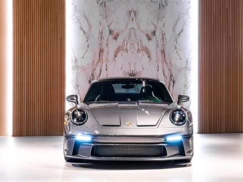 Used 2022 Porsche 911 GT3 RWD image 2