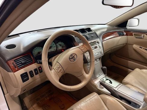 Used 2006 Toyota Solara SLE image 10