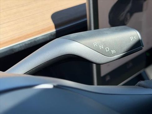 Used 2023 Tesla Model 3 Standard Range RWD image 19