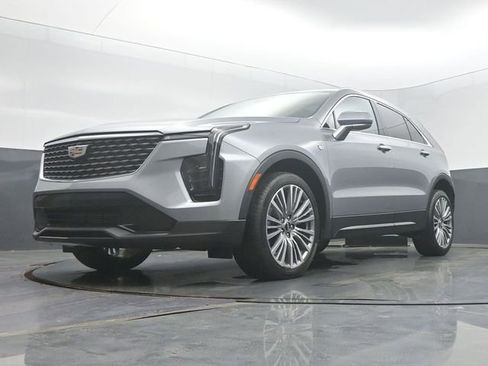 Used 2024 Cadillac XT4 Premium Luxury FWD image 44