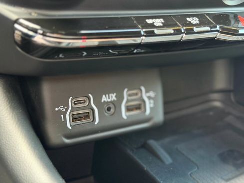 Used 2021 Dodge Durango R/T w/ Blacktop Package RWD image 29
