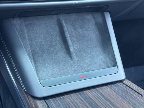 Used 2023 Tesla Model X AWD/4WD image 37