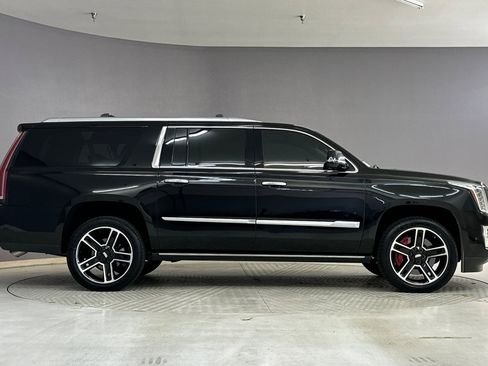 Used 2018 Cadillac Escalade ESV Premium Luxury AWD/4WD image 7