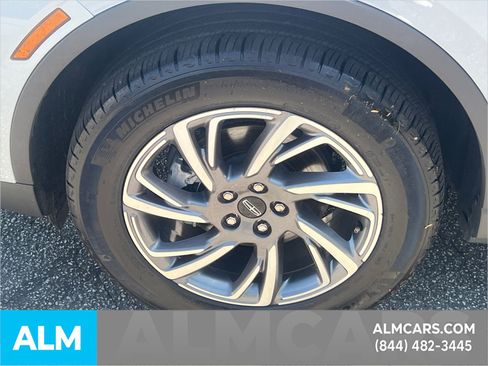 Used 2025 Lincoln Corsair AWD w/ Equipment Group 101A image 12