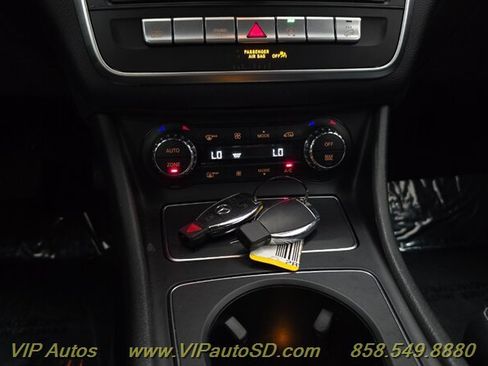 Used 2020 Mercedes-Benz GLA 250 4MATIC w/ Convenience Package image 25
