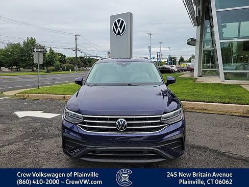 Certified 2023 Volkswagen Tiguan SE AWD/4WD image 2