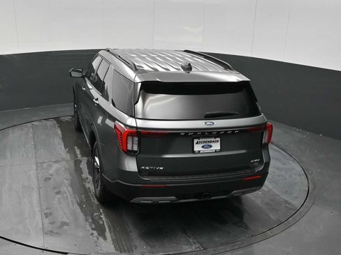 Used 2025 Ford Explorer Active w/ Active Comfort Package image 21