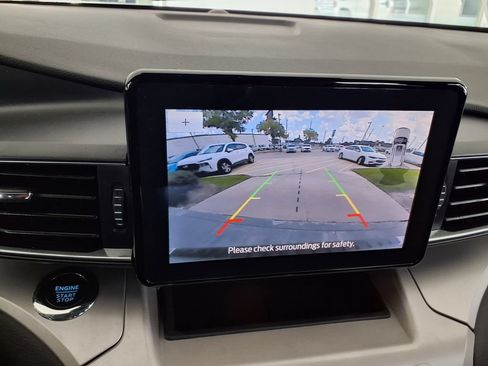 Used 2023 Ford Explorer XLT w/ Equipment Group 202A RWD image 31