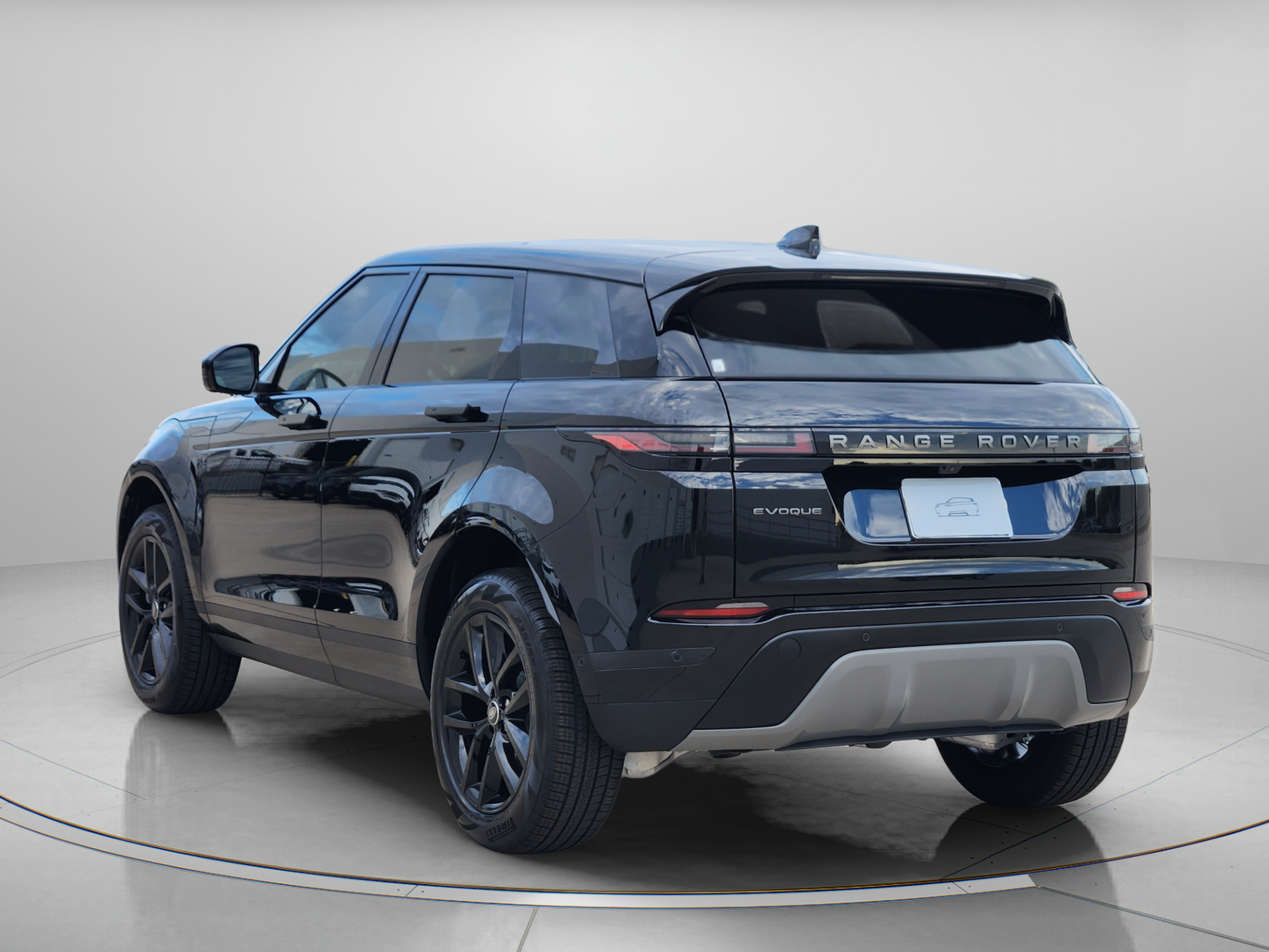 New 2026 Land Rover Range Rover Evoque S AWD/4WD image 3