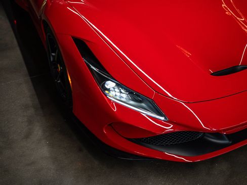 Used 2022 Ferrari F8 Tributo RWD image 14