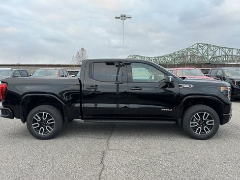 Certified 2025 GMC Sierra 1500 AT4 w/ AT4 Premium Package image 6