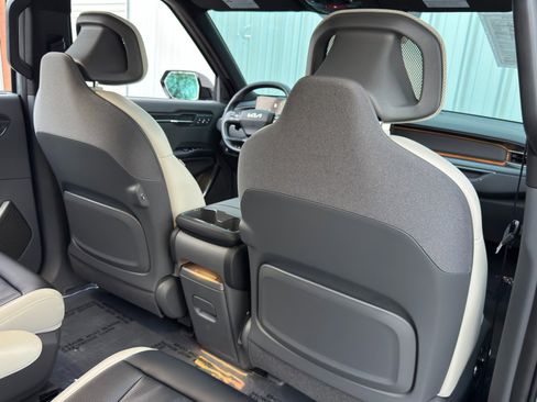 Used 2024 Kia EV9 GT-Line image 38