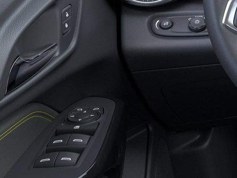 New 2026 Chevrolet Trax ACTIV w/ Sunroof Package FWD image 23