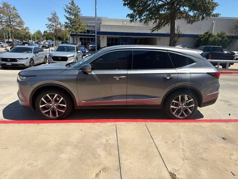 Used 2024 Acura MDX w/ Technology Package FWD image 2