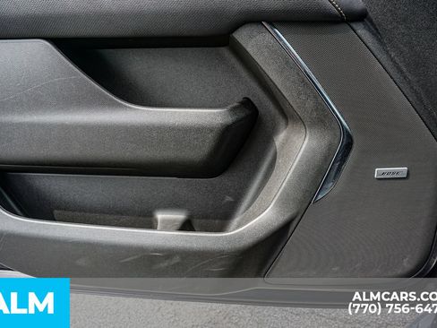 Used 2025 Chevrolet Suburban Premier AWD/4WD image 55