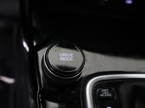 Certified 2025 Kia Seltos S AWD/4WD image 50