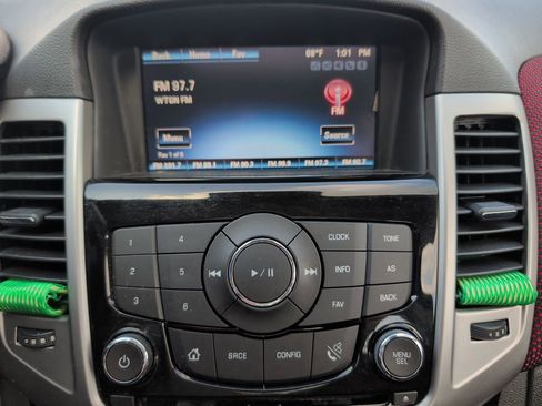 Used 2014 Chevrolet Cruze LT w/ All-Star Edition image 13