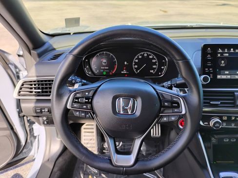 Used 2022 Honda Accord Sport image 32