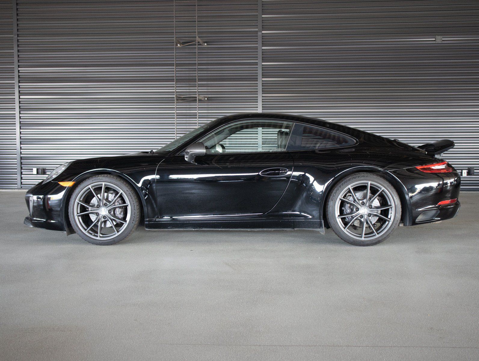 Certified 2018 Porsche 911 Carrera T RWD image 2
