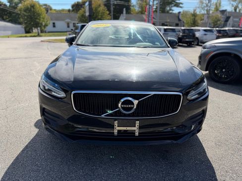 Used 2019 Volvo S90 T5 Momentum image 5