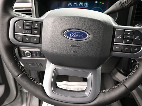 New 2025 Ford F350 Lariat w/ Lariat Ultimate Package image 34