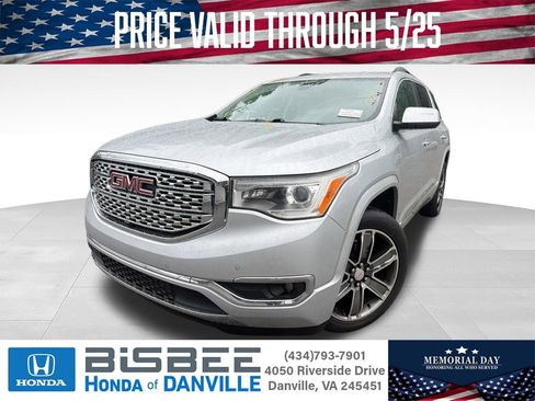 Used 2017 GMC Acadia Denali w/ Technology Package AWD/4WD image 1