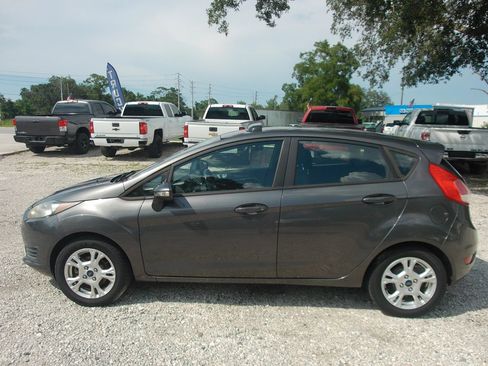 Used 2016 Ford Fiesta SE FWD image 9