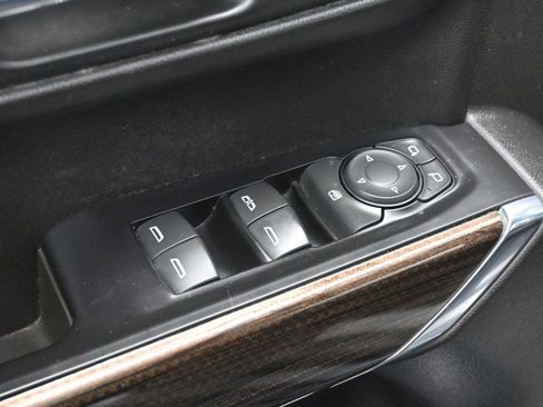 Used 2020 Chevrolet Silverado 1500 RST image 11